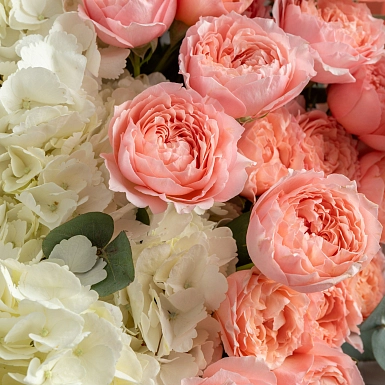 Букет с гортензиями "Персиковое небо" фото