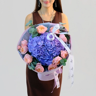 Букет с гортензией "Танец звезд" фото