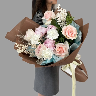 Букет из пионов и пионовидных роз "Сапфир" - фото 2