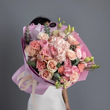 Букет с гортензией "Женственность" фото