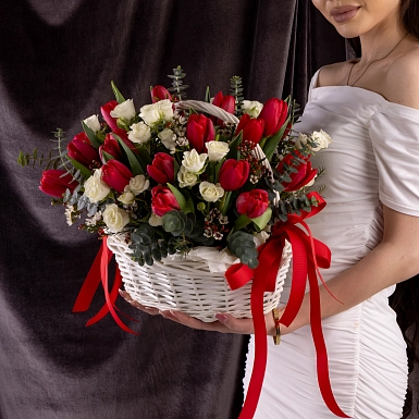 Сет из 2-х букетов в корзинке и клубника в шоколаде 9 шт. "Милашка" - фото 2