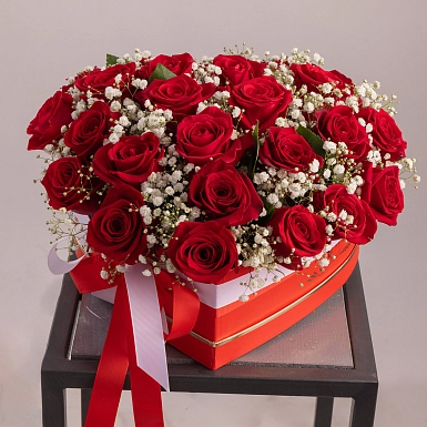 Композиция в сердце с розами и гипсофилой "Легкость Любви" - фото 5