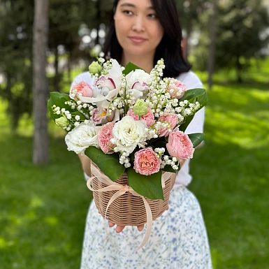 Букет с ландышами "Балет весны" - фото 2