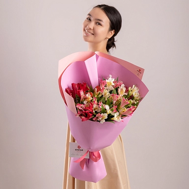 Букет из 15 альстромерий - фото 3