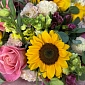 Букет из подсолнухов и эустом "Томирис" - фото 6