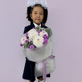 Букет с георгинами "Любимому учителю"