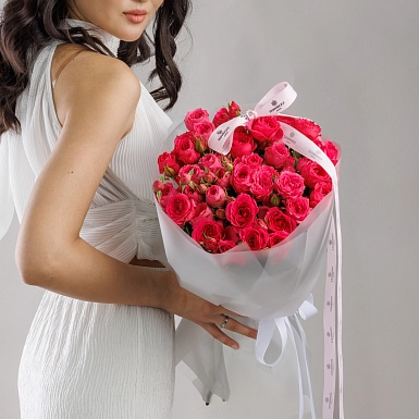 Букет из кустовых роз "Sofi" S - фото 1