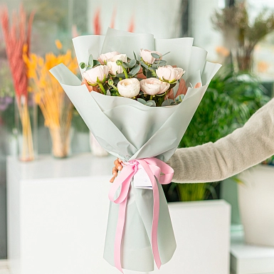 Букет из 7 шт ранункулюсов "Clooney Hanoi" - фото 3