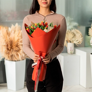 Букет из красно-желтых тюльпанов "Denmark" S - фото 1