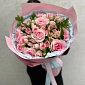 Букет из роз и кустовых роз "Ласковый миг" - фото 1