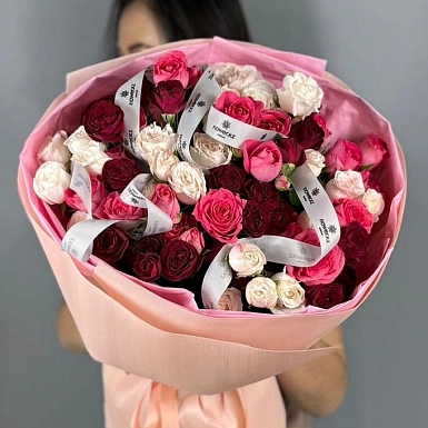 Букет из 15 кустовых роз "Малинка" - фото 3