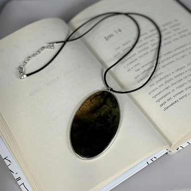 Нефритовый кулон  "Камень мудрости" - фото 2