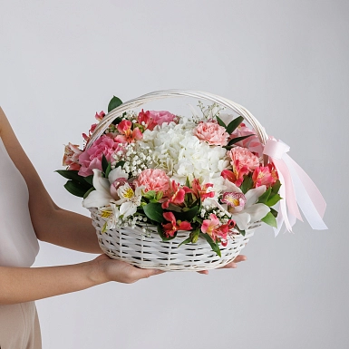 Композиция в корзине "Сияющая улыбка" - фото 3