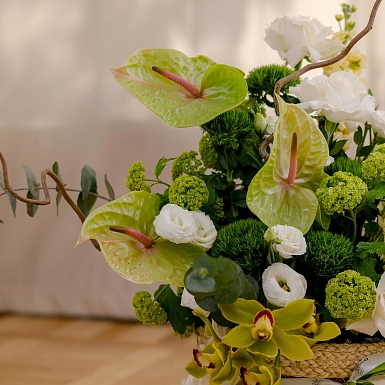 Композиция с антуриумами "Нота свежести" - фото 6