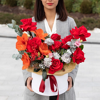 Букет из амариллиса и роз "Возлюби" S - фото 2