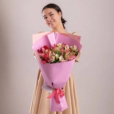 Букет из 15 альстромерий - фото 1