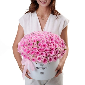 Коробка из 101 розовой розы "Тянь-Шань"