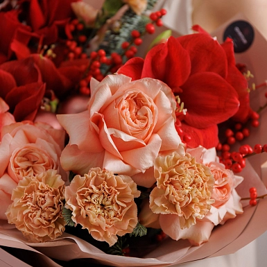 Зимний букет с амариллисами "Кымбат" - фото 6