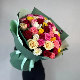 Букет из 51 местной микс розы 50 см