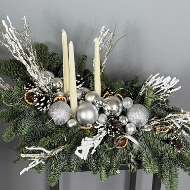 Новогодняя композиция "Серебряный блеск" - фото 3