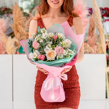 Букет из сирени и тюльпанов "Алиса" - фото 3