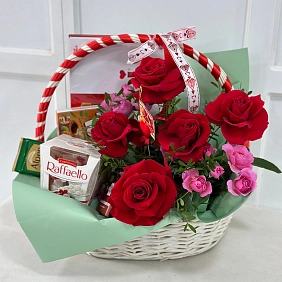 Набор со сладостями "Лакомка"