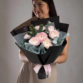 Зимний букет из ранункулюсов "Ангельский"