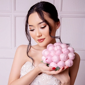 Букет невесты из пионов "Элоди"