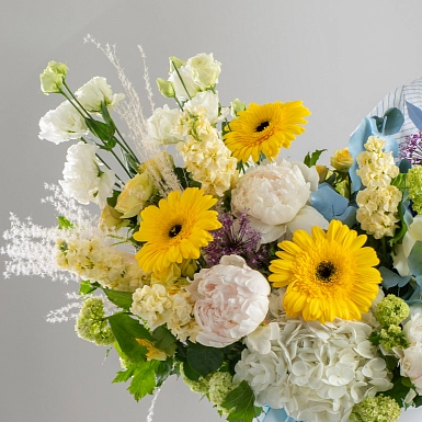 Композиция с герберами в коробке "Летнее настроение" - фото 5