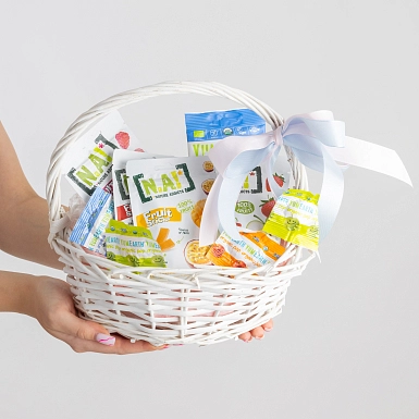 Корзина с органическими сладостями "YumEarth" - фото 4