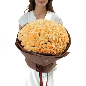 Букет из 101 кремовой розы 50 см "Тянь-Шань"