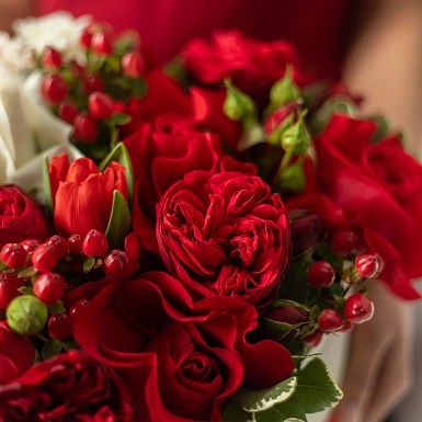 Композиция в виде сердца "Жаным" - фото 7