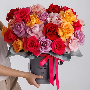 Композиция из 25 голландских роз в коробке "Яркий микс" - фото 2