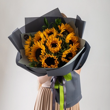 Букет из подсолнухов 9 шт. - фото 2