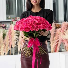 Букет из 51 Голландской розовой розы 50 см