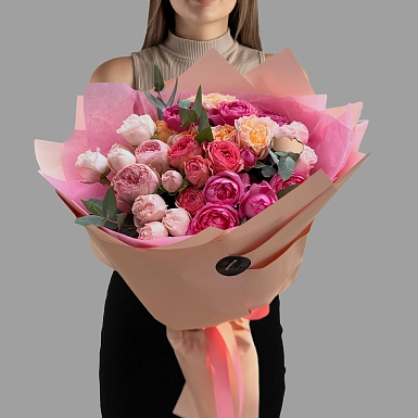 Букет из кустовых пионовидных роз "Bubble gum" S - фото 3