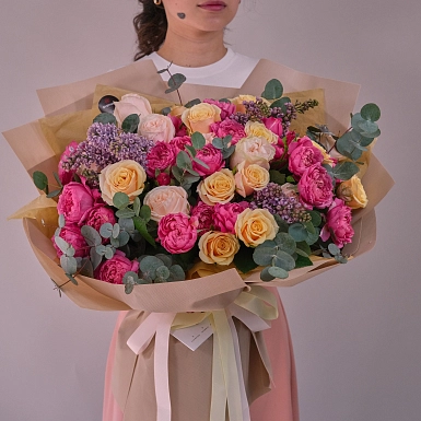 Букет из роз и кустовых роз "Ягодный десерт" - фото 1