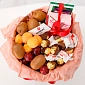 Коробка из фруктов и шоколада "Вкусный подарок" - фото 2