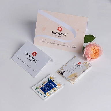 11 местных розовых пионов в коробке "Нәзік" - фото 4