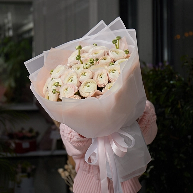 Букет из 25 ранункулюсов "Лоран" - фото 3