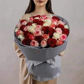 Букет из 51 микс розы 50 см "Тянь-Шань"