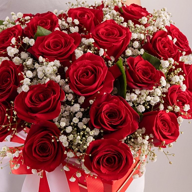 Композиция в сердце с розами и гипсофилой "Легкость Любви" - фото 7