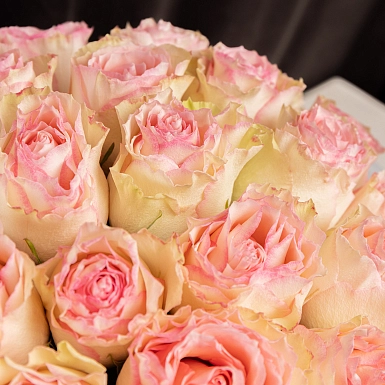 Коробка из 55 розовых Голландских роз - фото 6