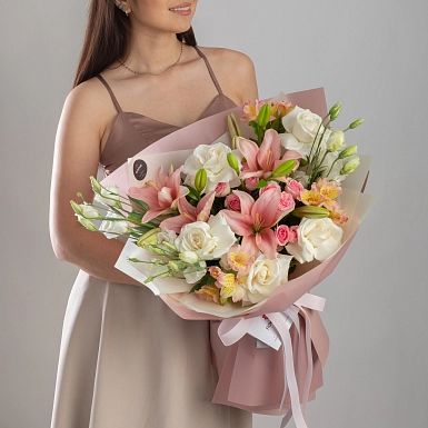 Букет с розовыми лилиями "Spring Pink" - фото 2