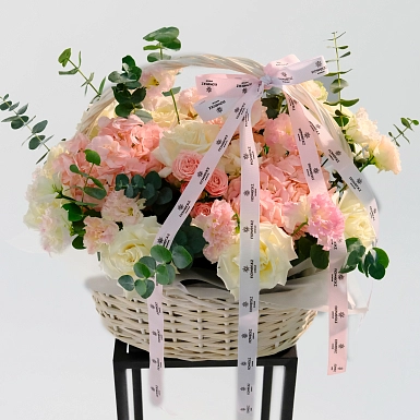 Корзина из гортензий и эустом "Рассвет" - фото 2