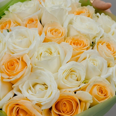 Букет из 25 кремово-белых роз 70 см "Тянь-Шань" - фото 3