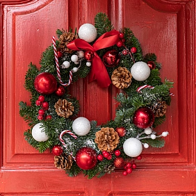 Новогодний венок "Праздничная суета"