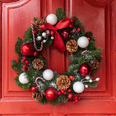 Новогодний венок "Праздничная суета" - фото 1