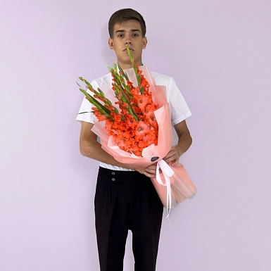 Букет из 7 гладиолусов - фото 3