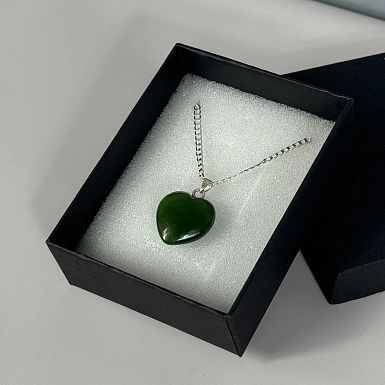 Кулон "Нефритовое сердце" на цепочке - фото 2
